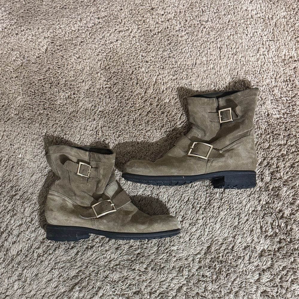Jimmy Choo Engineer Moto Boots Tan Suede Buckle Detail Size 9.5 Casual Designer
